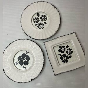 Set Of 3 Carr Mini Frames Whitewashed Metal Circles And Square 3.5” X 3.5” Photo